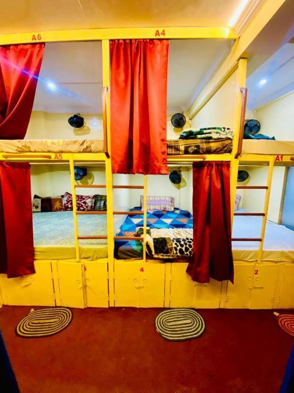 Namo Guest House Only For Indians Varanasi Exterior photo