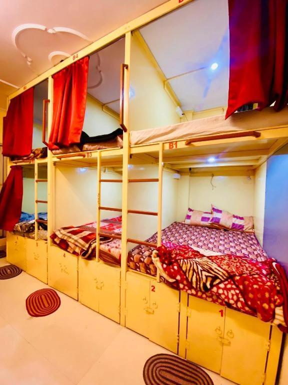 Namo Guest House Only For Indians Varanasi Exterior photo