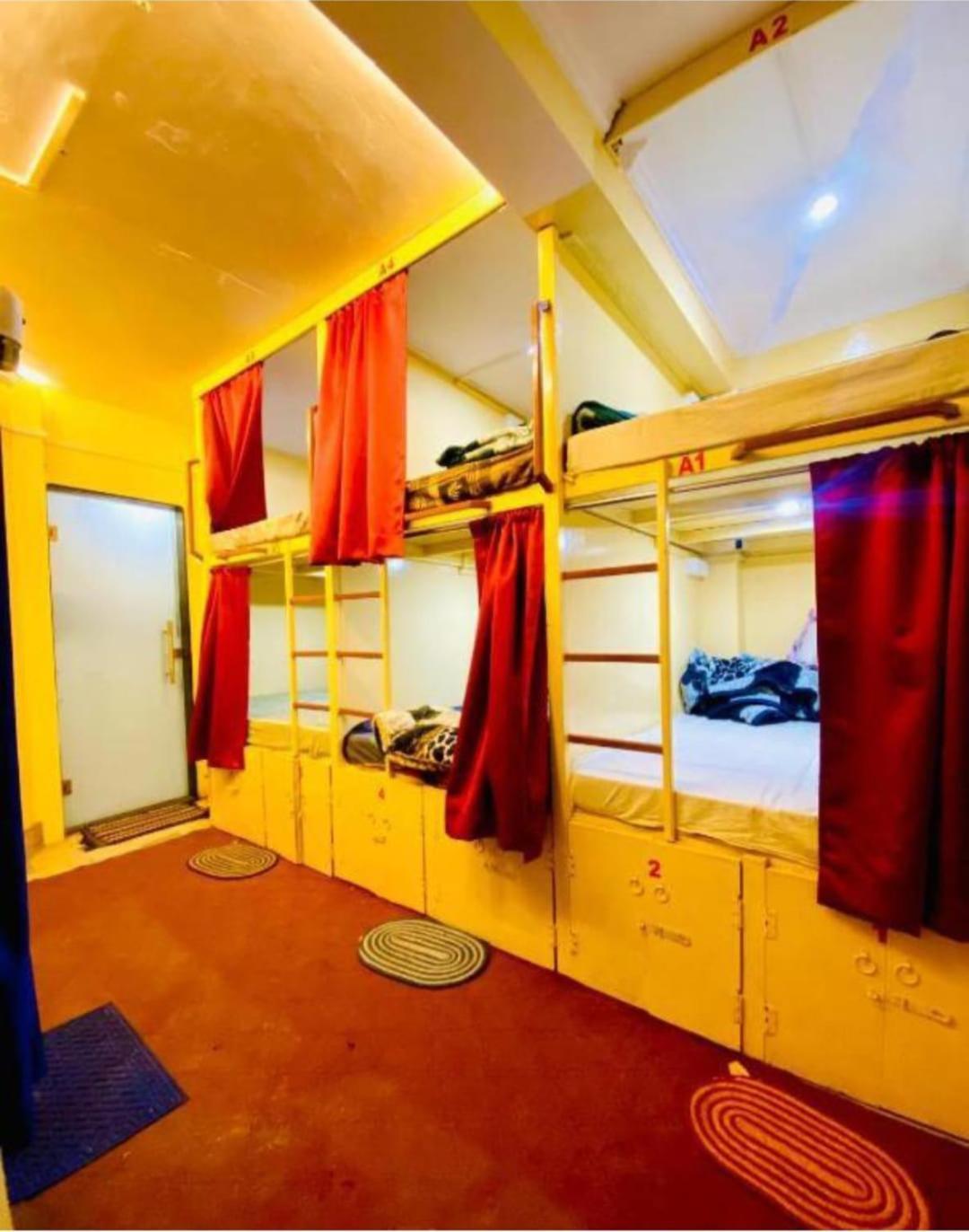Namo Guest House Only For Indians Varanasi Exterior photo