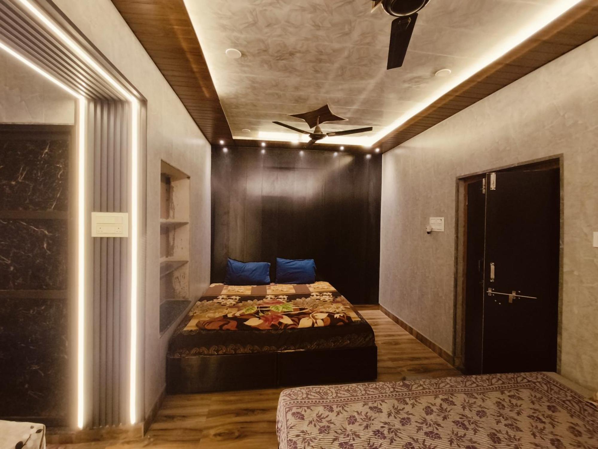 Namo Guest House Only For Indians Varanasi Exterior photo